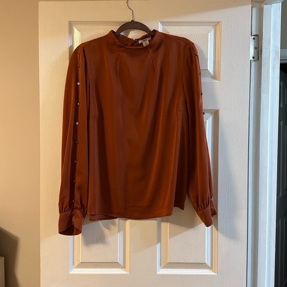 Women's Rust Button-Detail Top